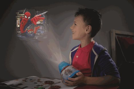 Dětská LED lampička a projektor na baterie 2v1 Spider-Man 71769/40/16+lampička 43262/32/10 11