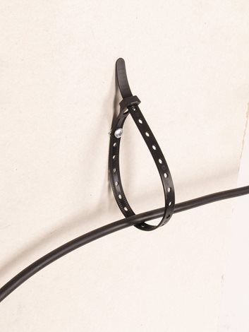 Vázací pásky otevíratelné, děrované - Kabel-Fixx - 280x10 R, černá, PA 6.6, (bal.=100ks) 4