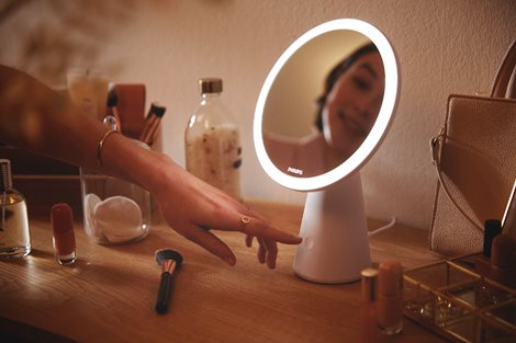 Mirror stolní svítidlo se zrcadlem 1x4.5W 60lm 3000/4000/5000K USB, růžové 8