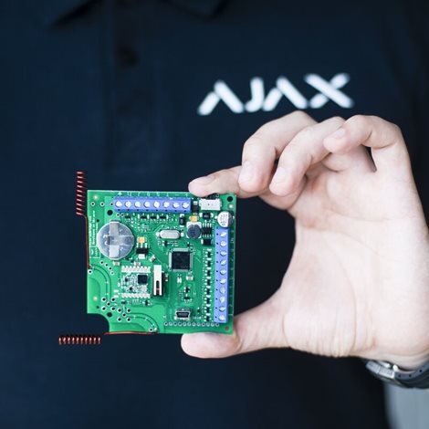 AJAX 7296 Modul pro integraci zařízení Ajax 4