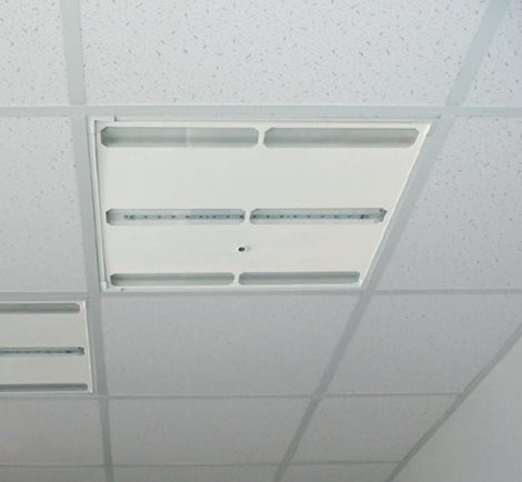 LumiPanel405 L dezinfekční stropní LED panel PIR senzor 34W 2x35W 4000K, velký 60x60cm 3
